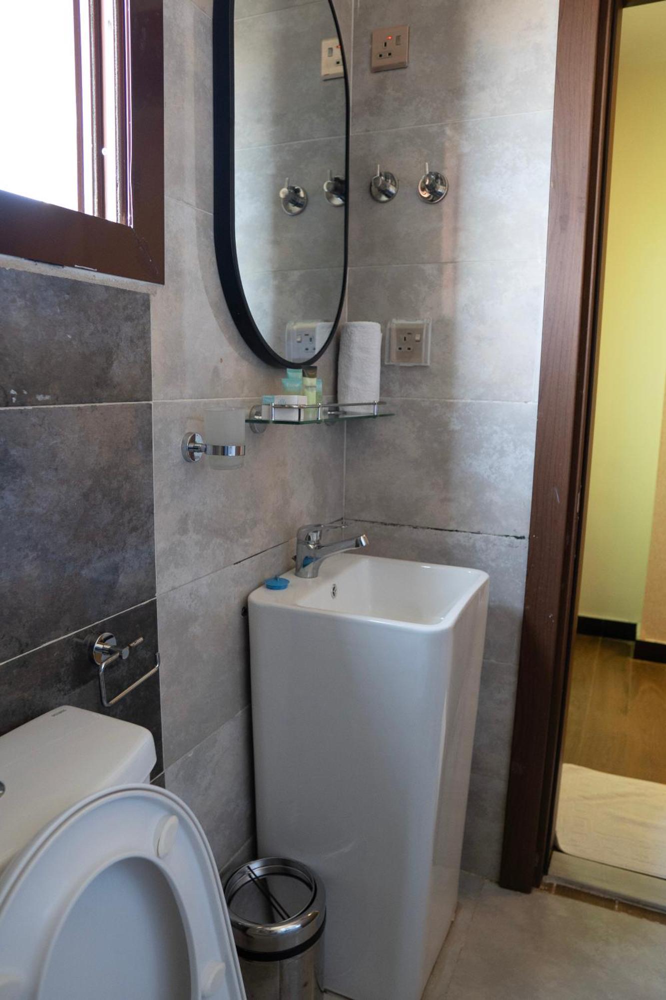 הרגייסה Hamdaan Hotel מראה חיצוני תמונה