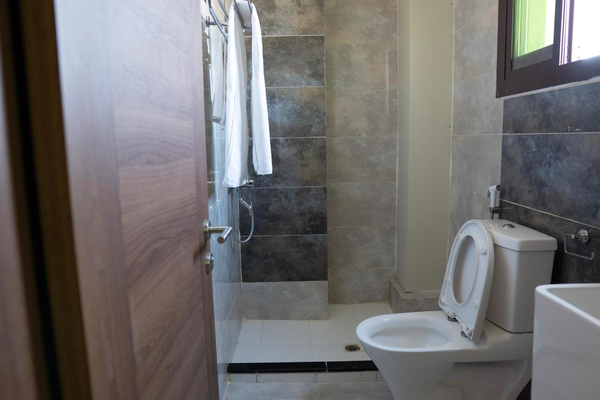 הרגייסה Hamdaan Hotel מראה חיצוני תמונה